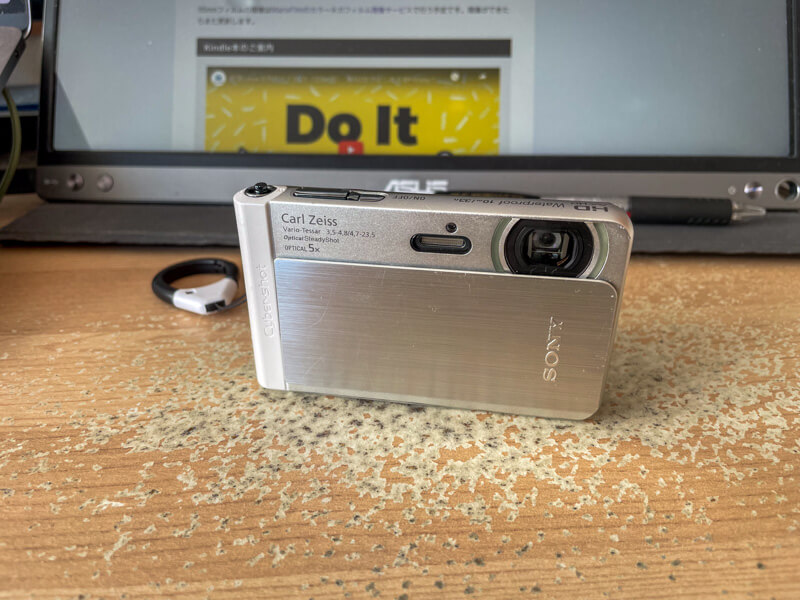 SONY Cyber shot TX30 (コンデジ) Sony Cyber-shot DSC-TX30: Digital Photography Review